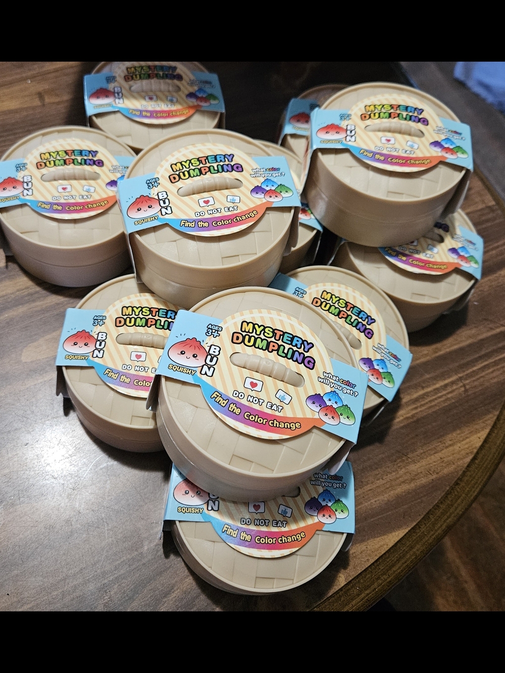Mystery Dumpling Surprise Toy - Beige Case with Color-Change Squishies